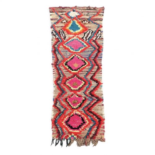Tapis Berbere Boucheruite Vintage avec des losanges roses au milieu du tapis 