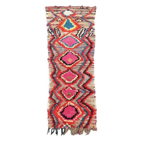 Tapis Berbere Boucheruite Vintage avec des losanges roses au milieu du tapis 