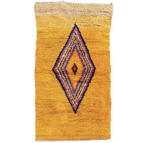 Tapis Berbere Boucheruite marocain de couleur orange avec un losange multicolore au centre 