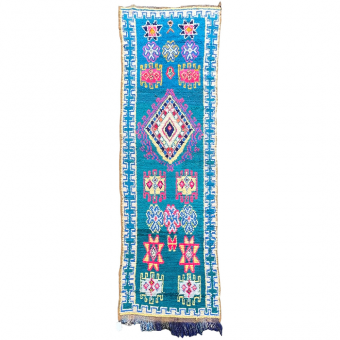 Tapis Marocain Berbere couloir bleu avec des motifs traditionnels 